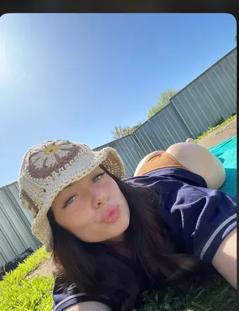 OnlyFans cuenta courtneyrattray avatar 1