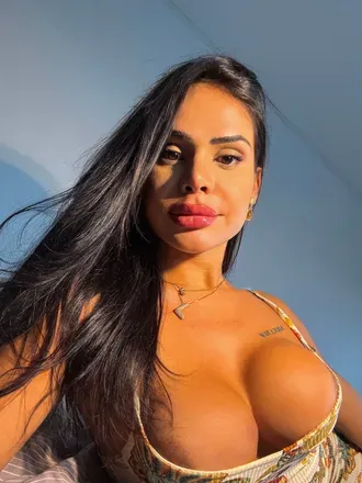 OnlyFans of iamluizas2
