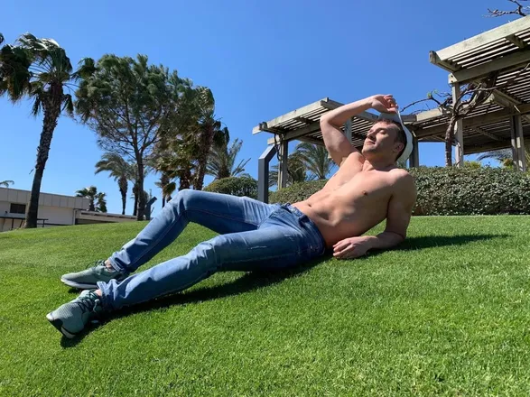 OnlyFans cuenta serzh370_ header 2