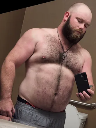 OnlyFans cuenta beardedsuperman47 header 2