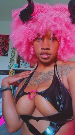 OnlyFans of lewdbabe