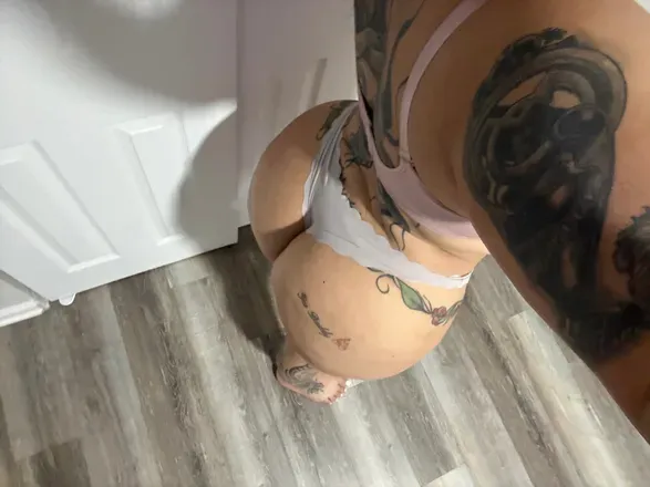 OnlyFans account  keniarivas82 avatar 1