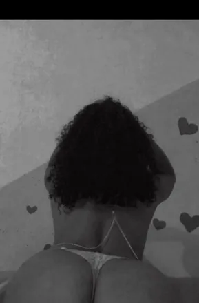 OnlyFans cuenta aiss2_f header 2