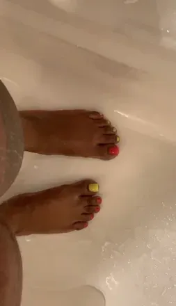 OnlyFans cuenta sweethoneyfeet123 avatar 1