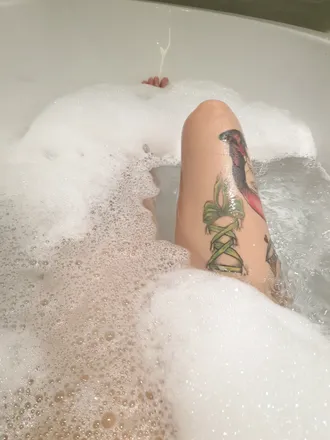 OnlyFans account  little.tattoo header 2