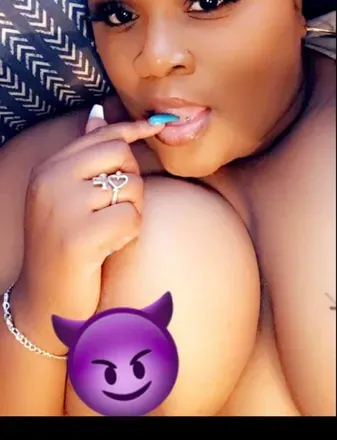 OnlyFans cuenta peacheseverywhere avatar 1