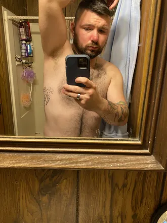 OnlyFans cuenta vaultdweller94 header 2