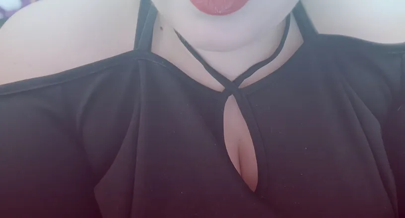 OnlyFans cuenta valkyria_curvy header 2