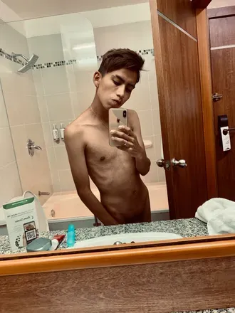 OnlyFans account  chrx_07 avatar 1