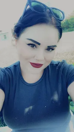 OnlyFans cuenta maggiepie1 header 2