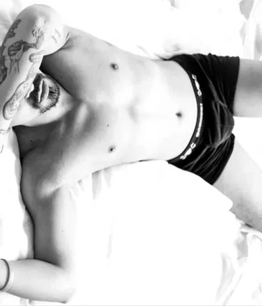 OnlyFans cuenta make_me_rich header 2