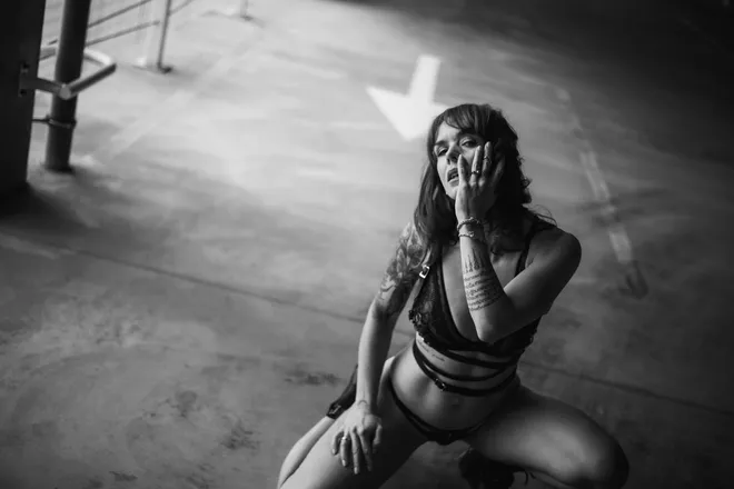 OnlyFans cuenta fitnaughtymia header 2