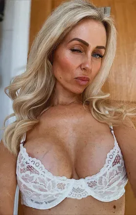 OnlyFans account  mrsshirtpredictor avatar 1