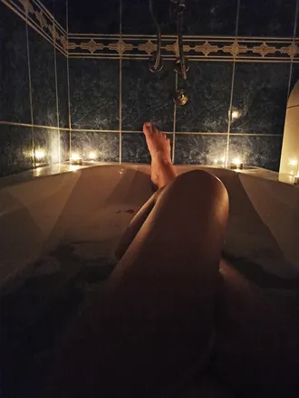 OnlyFans cuenta bee_y header 2