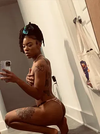 OnlyFans cuenta rorymagazine avatar 1