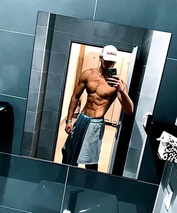 OnlyFans cuenta juri.ml header 2