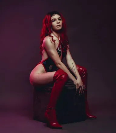 OnlyFans cuenta montanafareal header 2