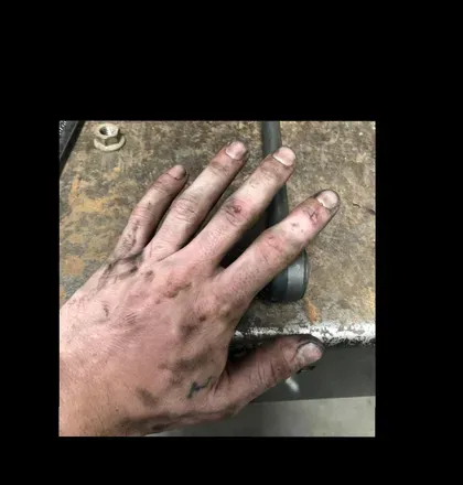 OnlyFans cuenta greasymechanic757 header 1