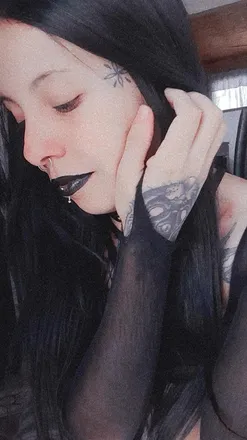 OnlyFans cuenta swettmel header 2