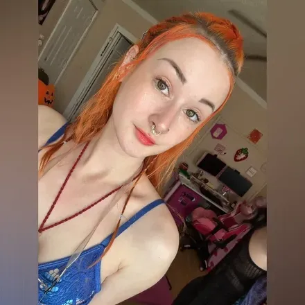 OnlyFans cuenta pocketplywood avatar 1
