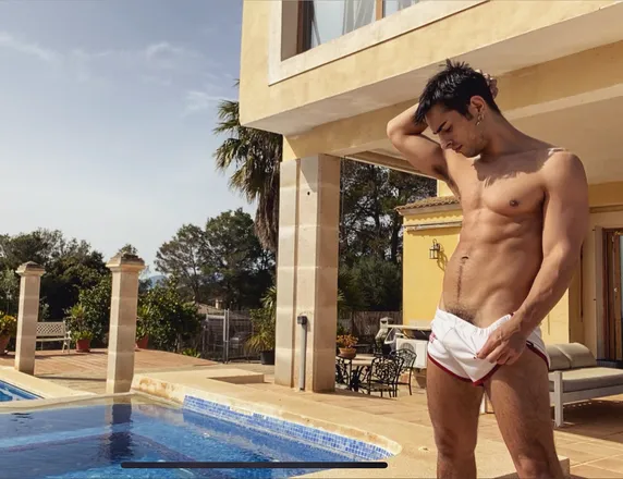 OnlyFans cuenta valentinoribas header 2