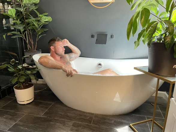 OnlyFans account  improzach header 2