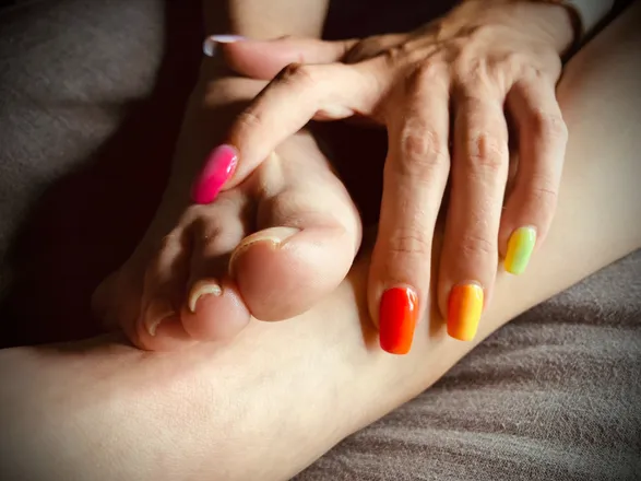 OnlyFans cuenta bratty_scarletts_feet header 2