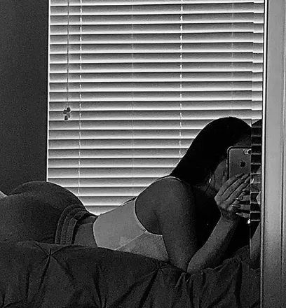 OnlyFans cuenta laura022e header 2