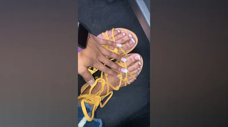 OnlyFans cuenta prettysolesgina header 2