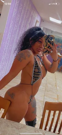 OnlyFans cuenta unyaelove101 header 2
