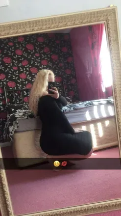 OnlyFans cuenta louise1222 header 2