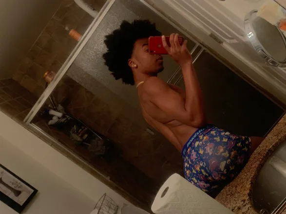 OnlyFans account  foreign.nutz header 2