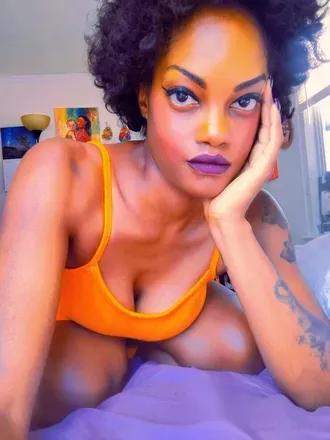OnlyFans account  potheadseductress avatar 1