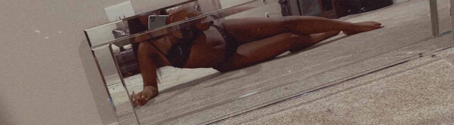 OnlyFans cuenta cherrybbyxo4 header 2