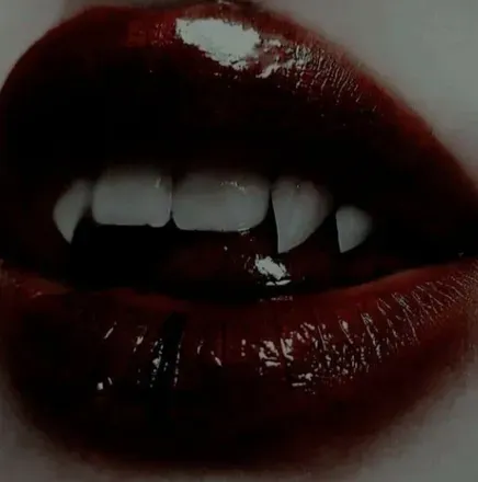 OnlyFans cuenta unvampire header 2
