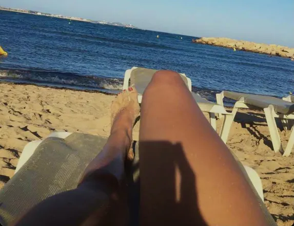 OnlyFans cuenta frenchprettyfeet header 2