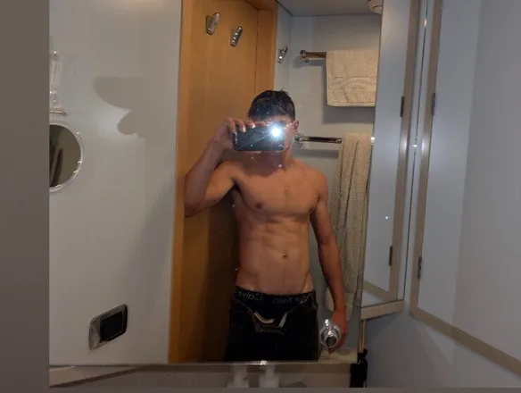 OnlyFans account  topunt header 2