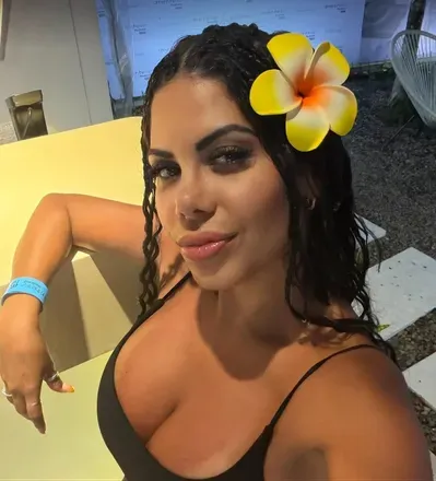 OnlyFans of keshaortegavip