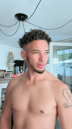 OnlyFans account  alexparty21 header 2