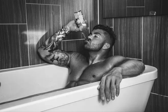 OnlyFans account  roguesnaps header 2