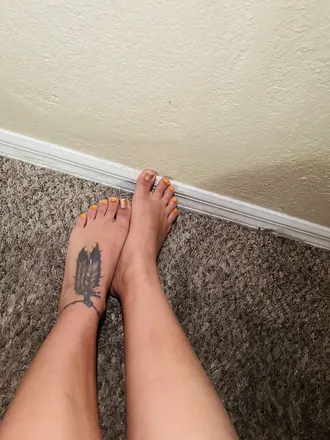 OnlyFans cuenta feetprincess232 header 2