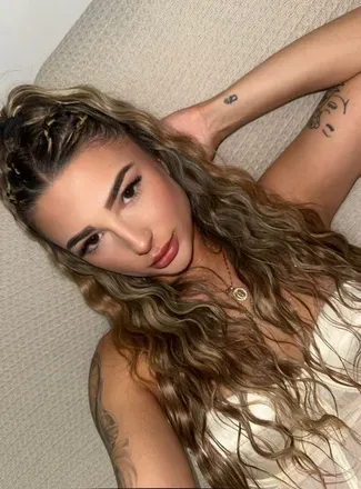 OnlyFans account  mamyenllamas avatar 1