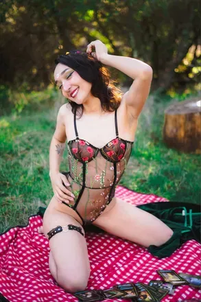 OnlyFans cuenta emerafaeley avatar 1