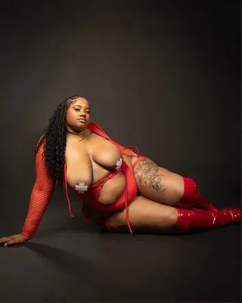 OnlyFans cuenta honeytheamazon header 2
