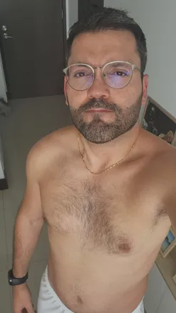 OnlyFans cuenta emirato header 2