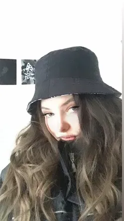 OnlyFans account  leliakenny avatar 1