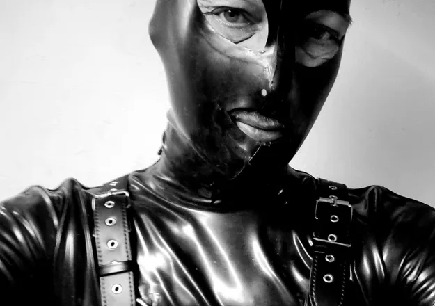 OnlyFans cuenta dkfetishboy header 2