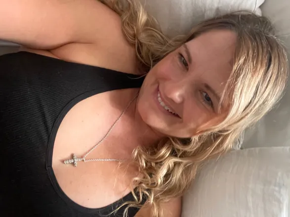OnlyFans cuenta sunshine_tropix header 2