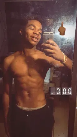 OnlyFans cuenta moneycello avatar 1