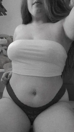 OnlyFans cuenta crisia070 header 2